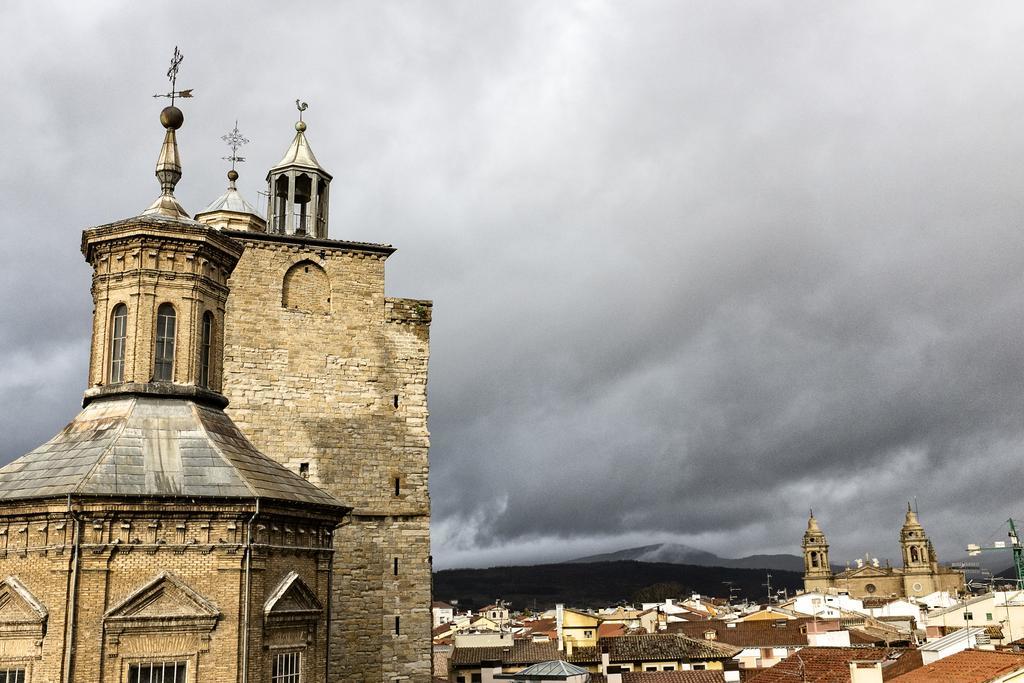 Maisonnave Pamplona Buitenkant foto
